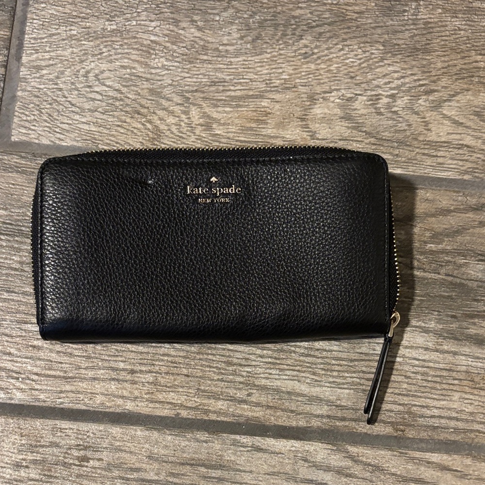 Kate Spade Black Textured Wallet